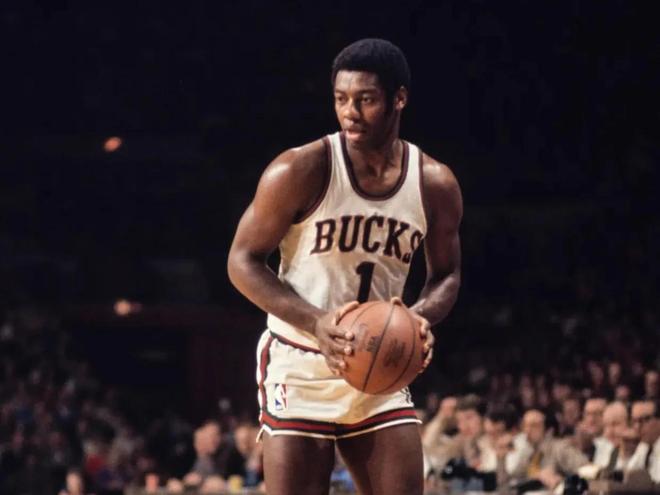 袭之战更显 袭之战更显