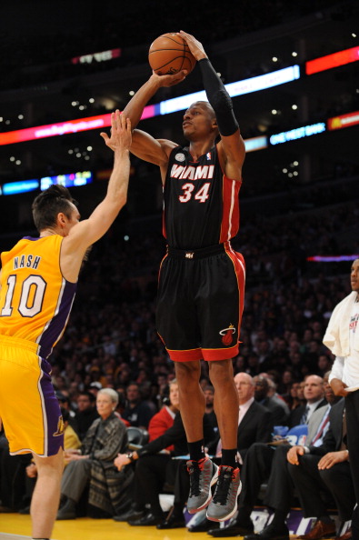 罚球给了球 罚球给了球