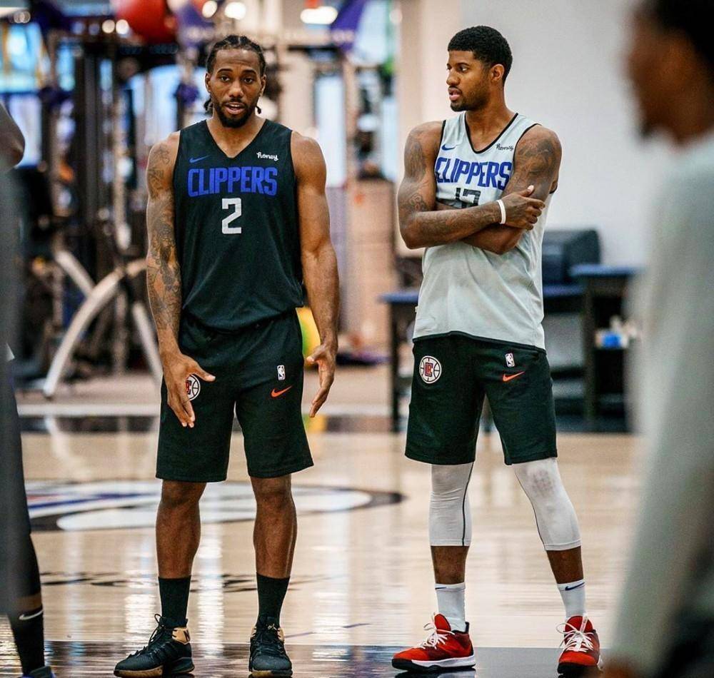 构成持续的 构成持续的